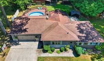 7430 Whitewood Dr, Ashtabula, OH 44004