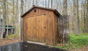 75 Three Rod Rd, Alden, NY 14004