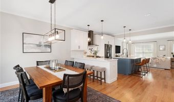 105 Hunting Hill Dr, Cumberland, RI 02864