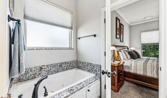 79 Ingleborough Dr, Bella Vista, AR 72715