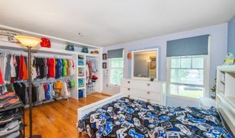 2 Higgins Dr, Alloway, NJ 07462