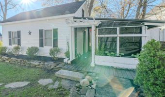 18 Waldo Ave, Belfast, ME 04915