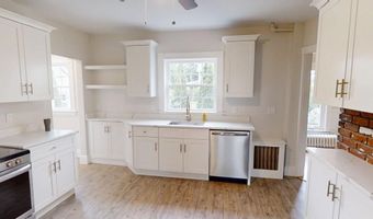 11 Taft St, Coventry, RI 02816