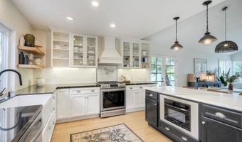 2708 York Rd, Carlsbad, CA 92010