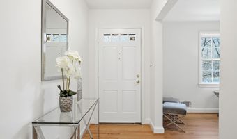 8200 BEECH TREE Rd, Bethesda, MD 20817