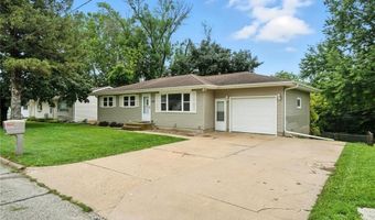 413 E 5th St, Anamosa, IA 52205