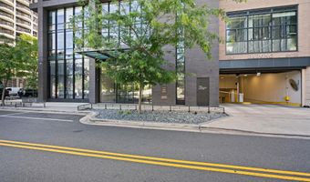 1781 N PIERCE St 501, Arlington, VA 22209