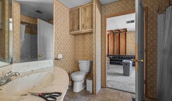 18371 View Point Dr, Anderson, CA 96007