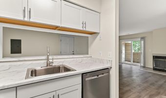6925 MARY CAROLINE Cir H, Alexandria, VA 22310