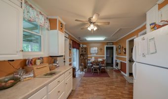 7566 Section Line Rd, Albertville, AL 35950