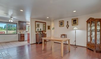 19600 S SOUTH END Rd, Oregon City, OR 97045