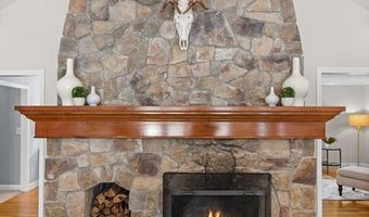 12 Alonesos Way, Andover, MA 01810