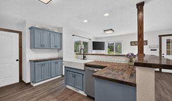 16 Hadley Ln, Blanchard, ID 83804