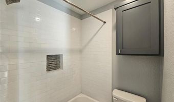 202 S Trappier St, Alvord, TX 76225