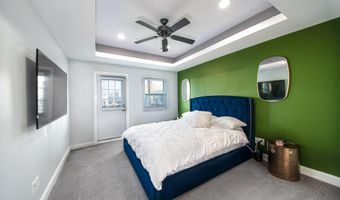 11 N EAST Ave, Baltimore, MD 21224
