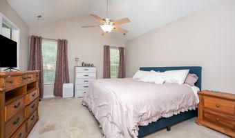 864 Thornbird Cir, Boiling Springs, SC 29316