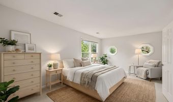 2213 S POLLARD St, Arlington, VA 22204