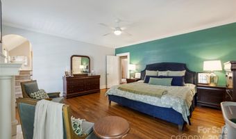 2119 Dilworth Rd E, Charlotte, NC 28203