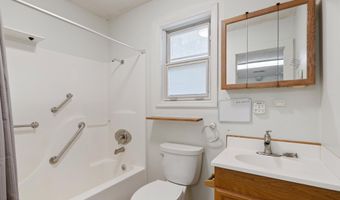 135 Red Bird Cv, Batesville, MS 38606