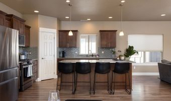 62905 DANIEL Rd, Bend, OR 97701