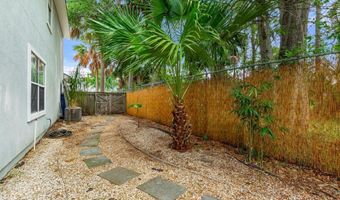 66 W 14TH St, Atlantic Beach, FL 32233