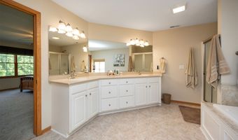 106 SW Stonegate Dr, Ankeny, IA 50023