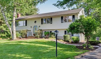 17 Green Hill Rd, Bethany, CT 06524