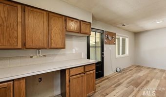 2212 Willow St, Caldwell, ID 83605