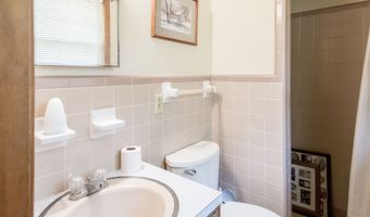 542 Ga Highway 64, Alma, GA 31510