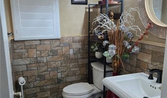 1210 S Cabernet Cir, Anaheim, CA 92804