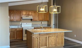 14096 Mitchell Ct, Basehor, KS 66007