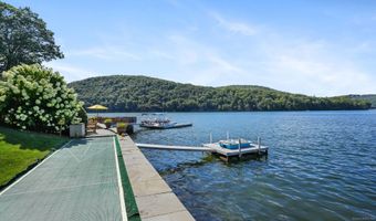 5 Shady Knls, Danbury, CT 06811