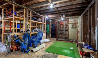 15 Central St, Ashburnham, MA 01430