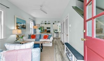 97 Narragansett Ave C4, Newport, RI 02840