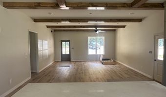 6892 Detonti Rd, Bauxite, AR 72011