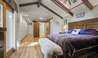 21367 E BLUE JAY Ln, Brightwood, OR 97011