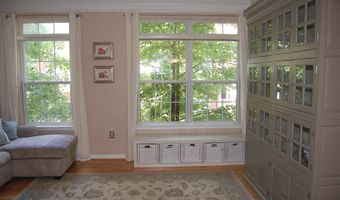 194 MARTIN Ln, Alexandria, VA 22304