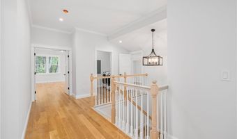 55 Dolphin Ave, Jamestown, RI 02835