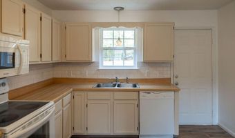 5025 Bess Moore Rd B, Apison, TN 37302