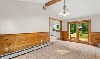 12 Oak Ter, Bellingham, MA 02019