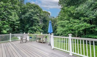 32 Country Way, Bethel, CT 06801