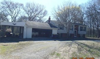 8711 7 Hills Dr, Alton, IL 62002