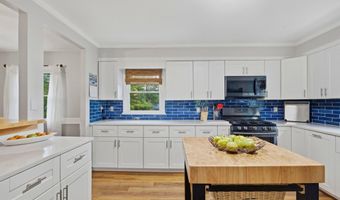 915 JULIET Ln, Arnold, MD 21012