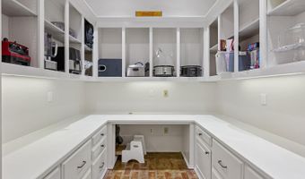 18211 S Mission Hills Ave, Baton Rouge, LA 70810