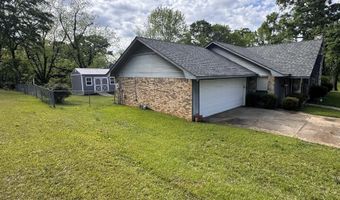 23 B St, Bay Springs, MS 39422