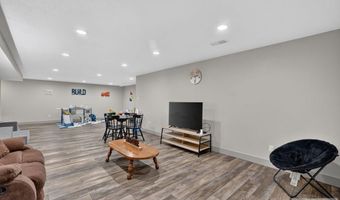 1027 Pinewood Ave, Chubbuck, ID 83202