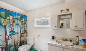 7 Farwell St, Barre, VT 05641
