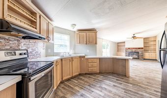 107 Oakridge Dr, Americus, GA 31709