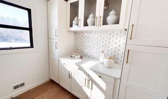 12931 Prairiewood Dr, Aberdeen, SD 57401