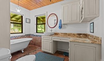 1784 5, Alto, TX 75925